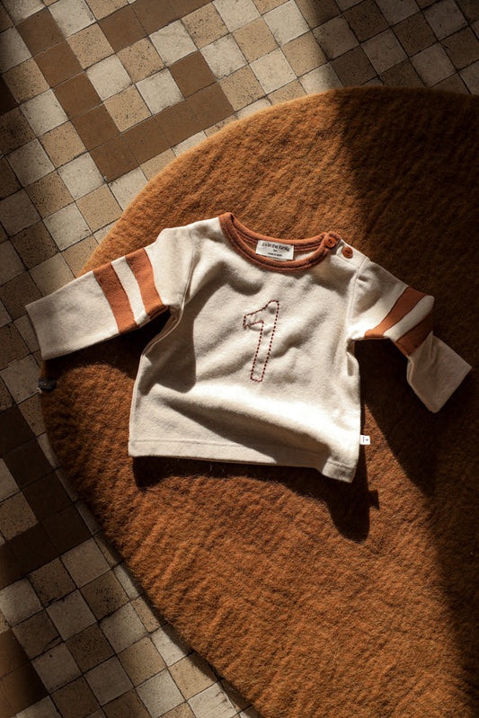 Camiseta bordada Franz – One More In The Family