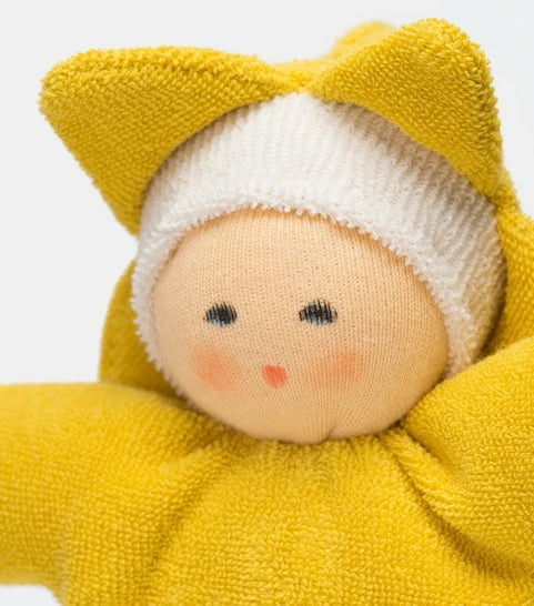 Muñeco Sternlein amarillo – Nanchen Natur