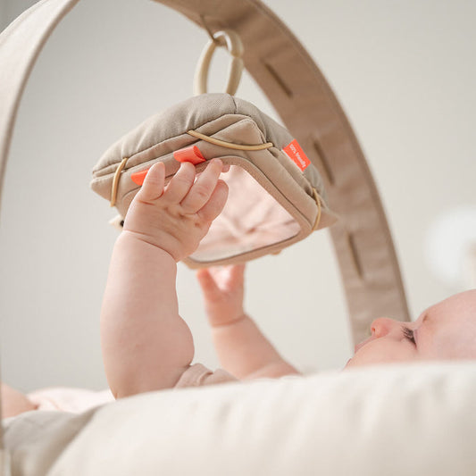 Porta Tarjetas con Espejo Deer Friends color Arena