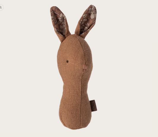 Amigos de cuna, Sonajero conejito - Chocolate