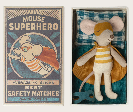 Ratón superhéroe, Hermano pequeño en caja de cerillas