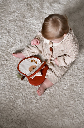 Libro de Tela Sensorial Manzana Roja