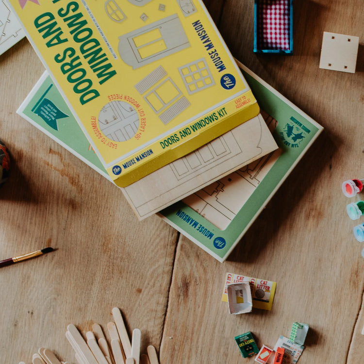 KIT MUEBLES PUERTAS Y VENTANAS- LA CASA DE LOS RATONES