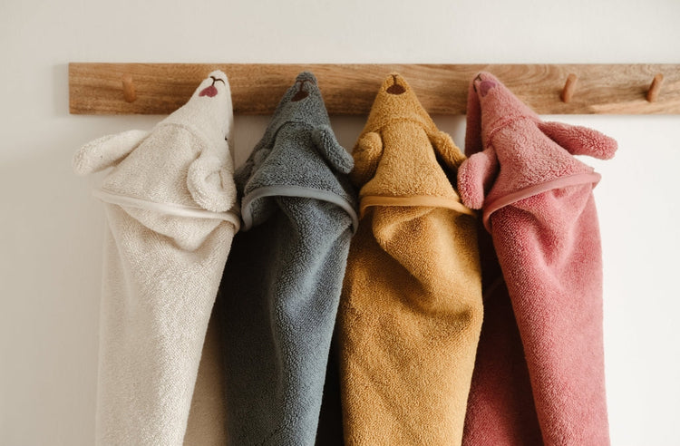 Toalla de Algodón con Capucha Conejo