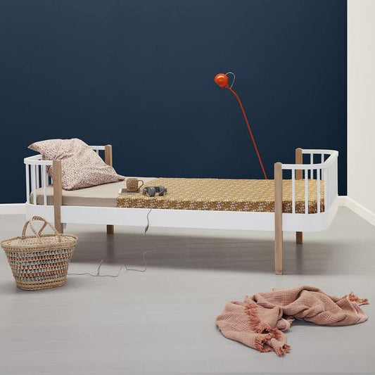 CAMA ORIGINAL BLANCO Y ROBLE