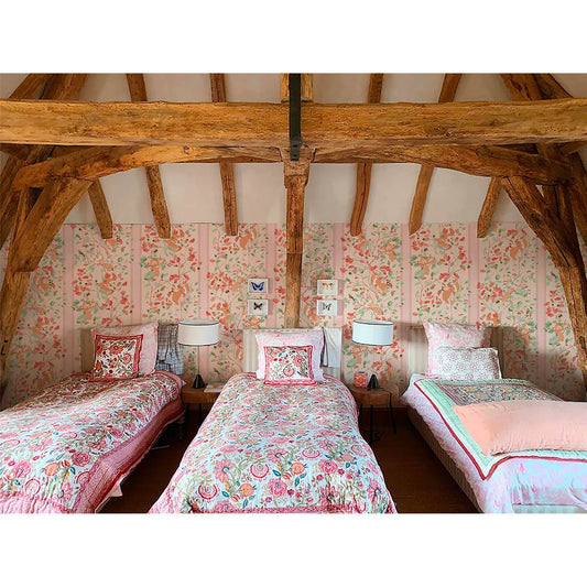 PAPEL PINTADO ARDILLAS ROSA