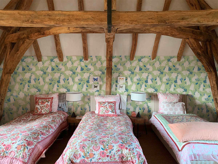 PAPEL PINTADO CONEJOS VERDE