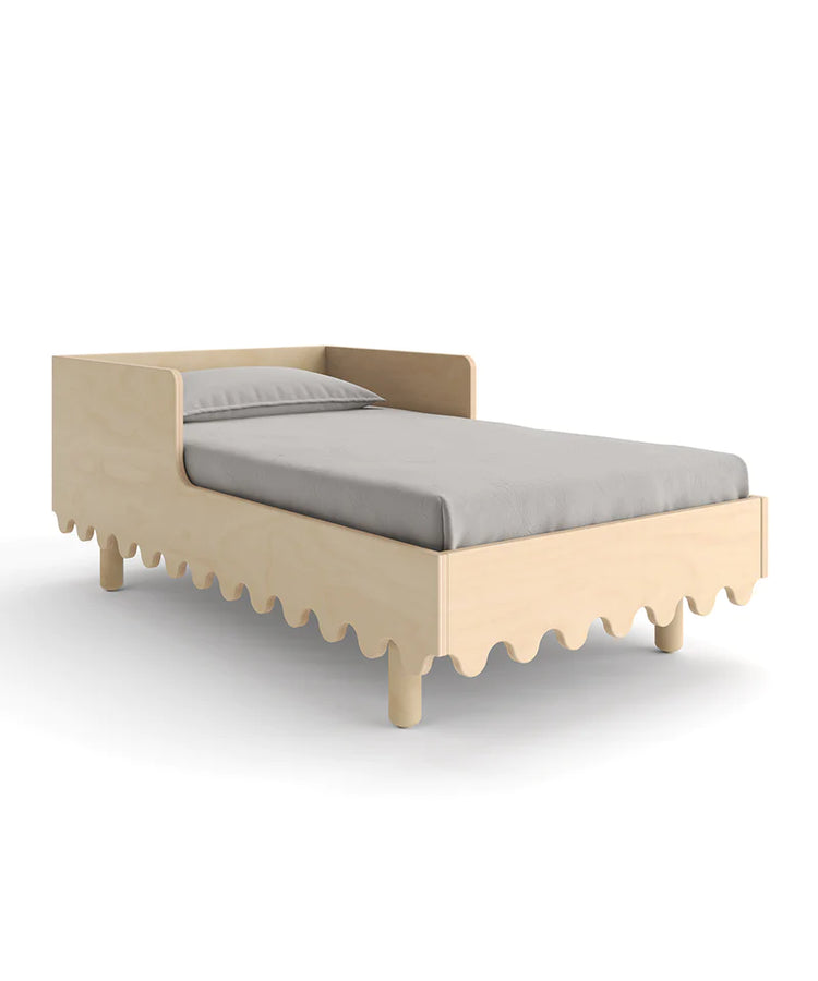 CAMA JUNIOR MOSS