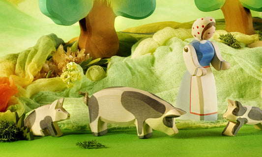 Cerdito Sentado de Madera