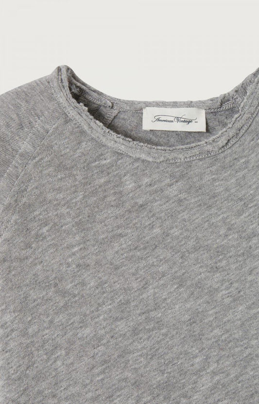 Camiseta gris grafito manga larga