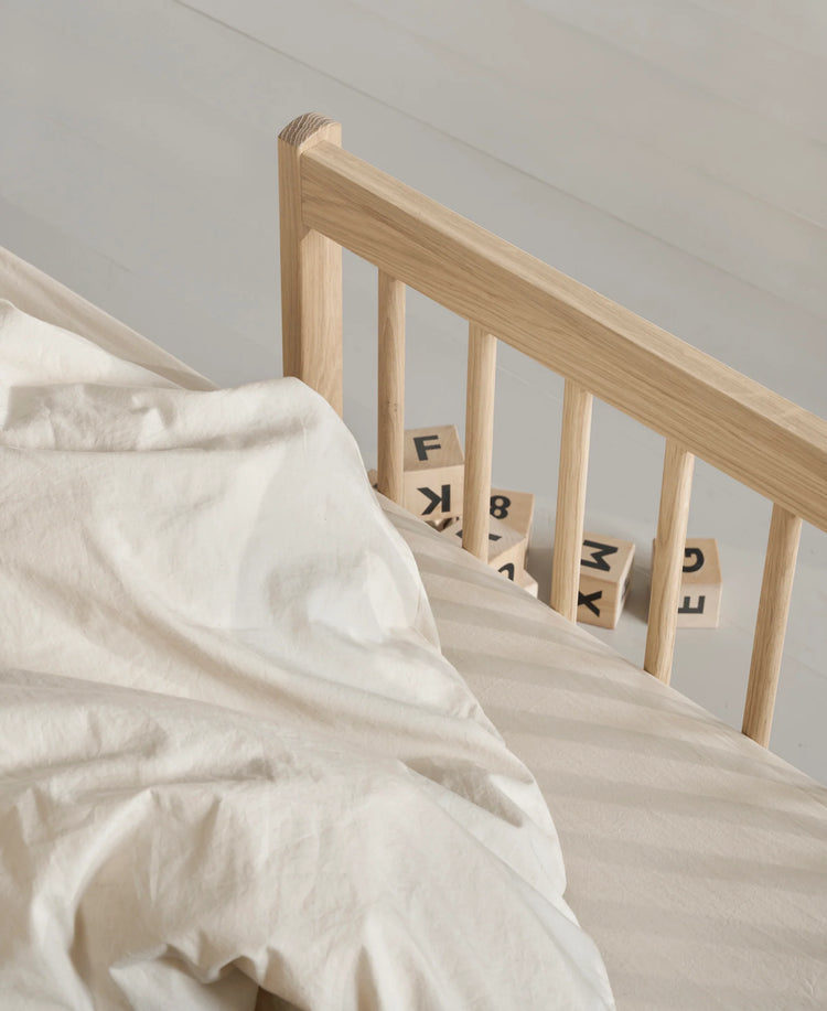 WOOD MINI + JUNIOR BED, OAK