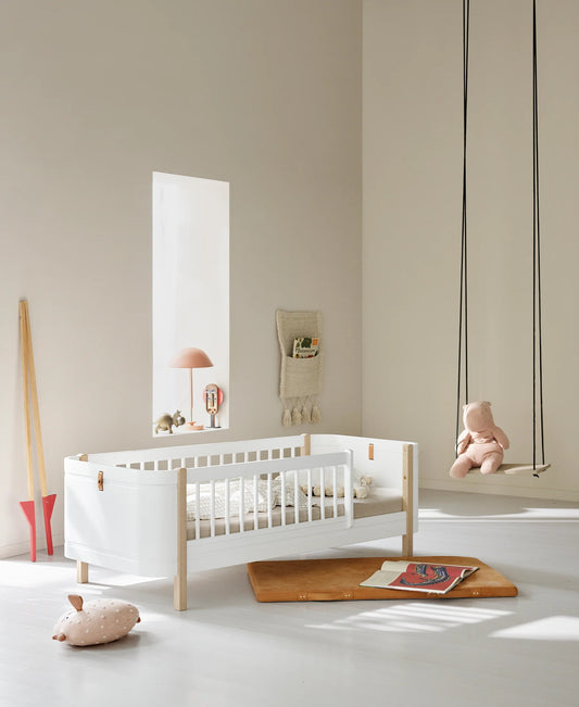 WOOD MINI + JUNIOR BED WHITE/OAK