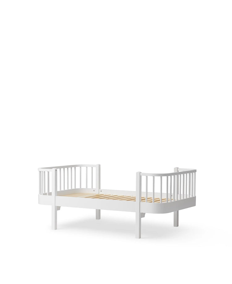 WOOD JUNIOR BED WHITE